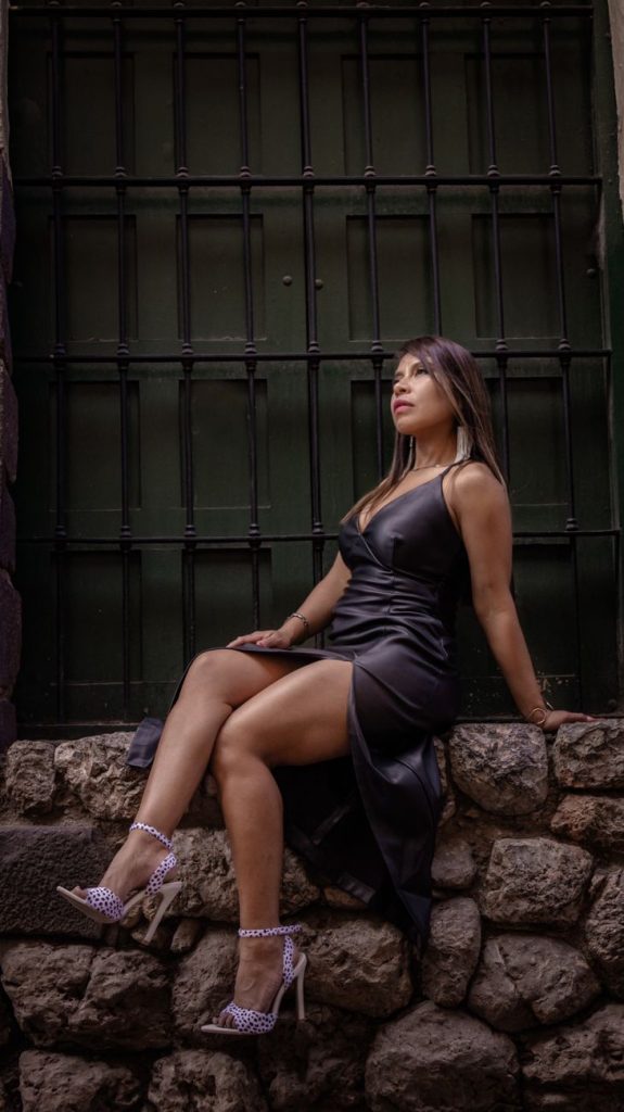 Jeune femme séduisante